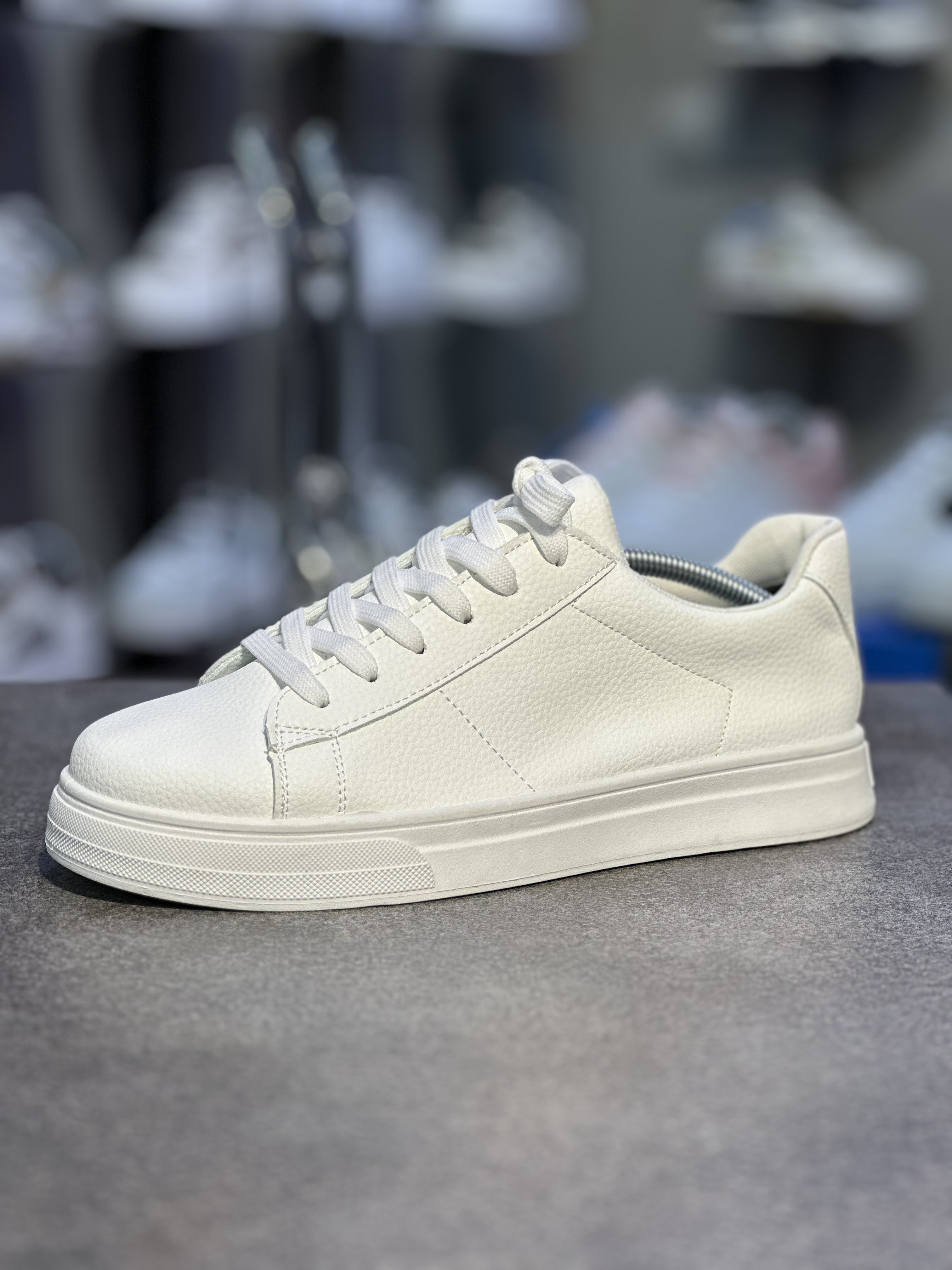 کفش مردانه سفید vans لژدار نرم