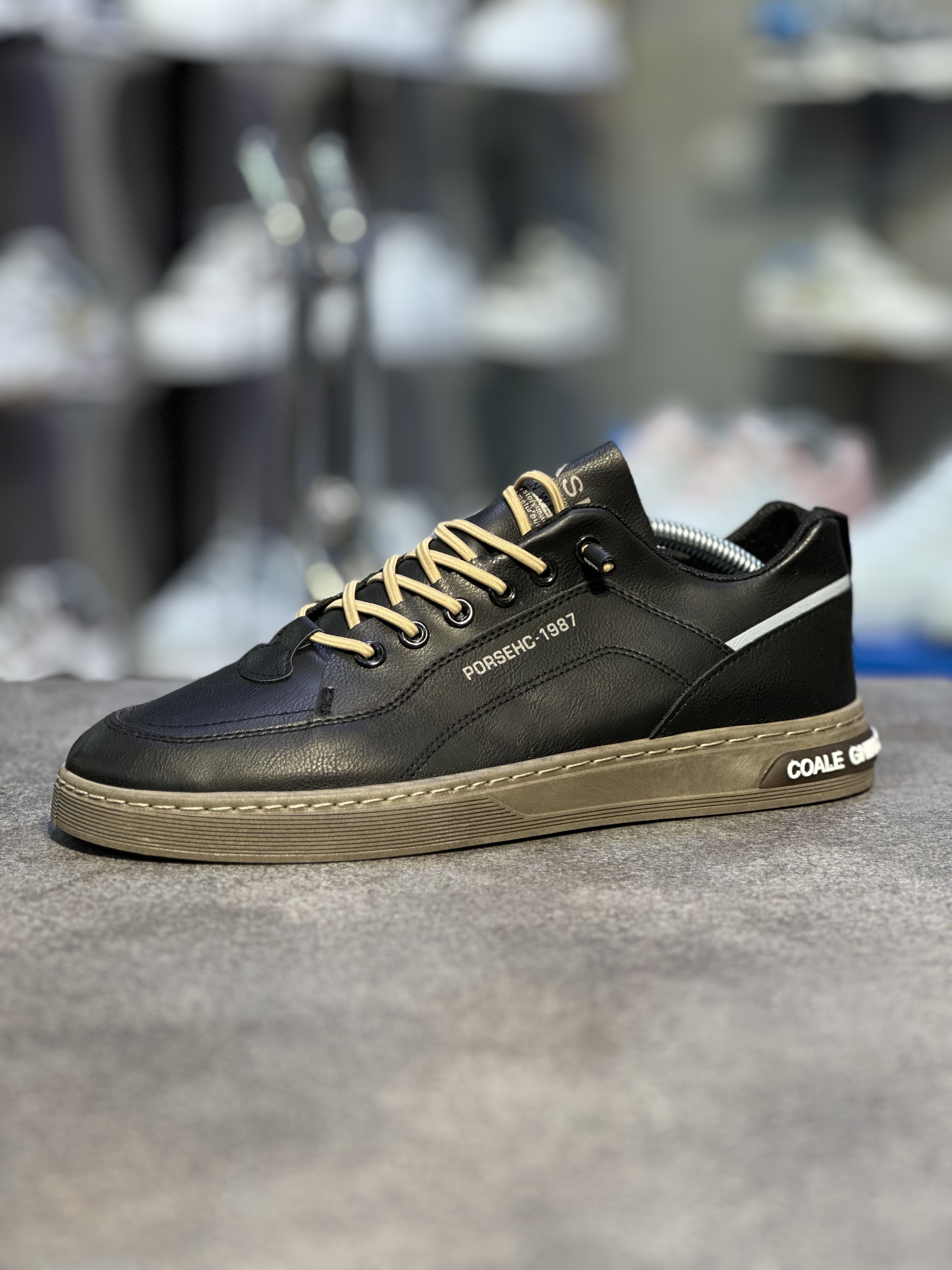 کفش اسپرت مشکی مردانه vans لژدار نرم